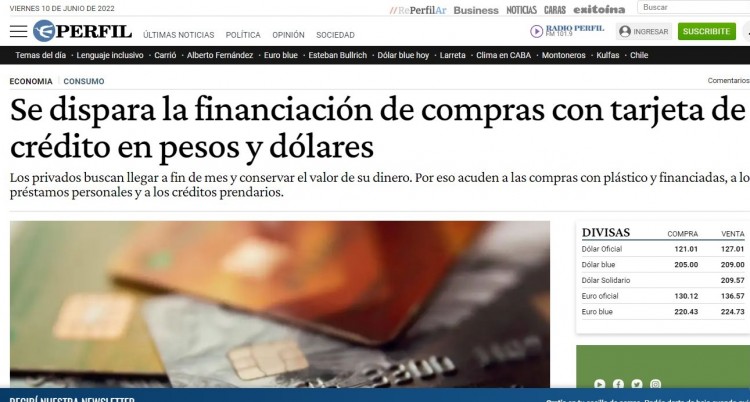 Se dispara la financiación de compras con tarjeta de crédito en pesos y | First Finance Advisors